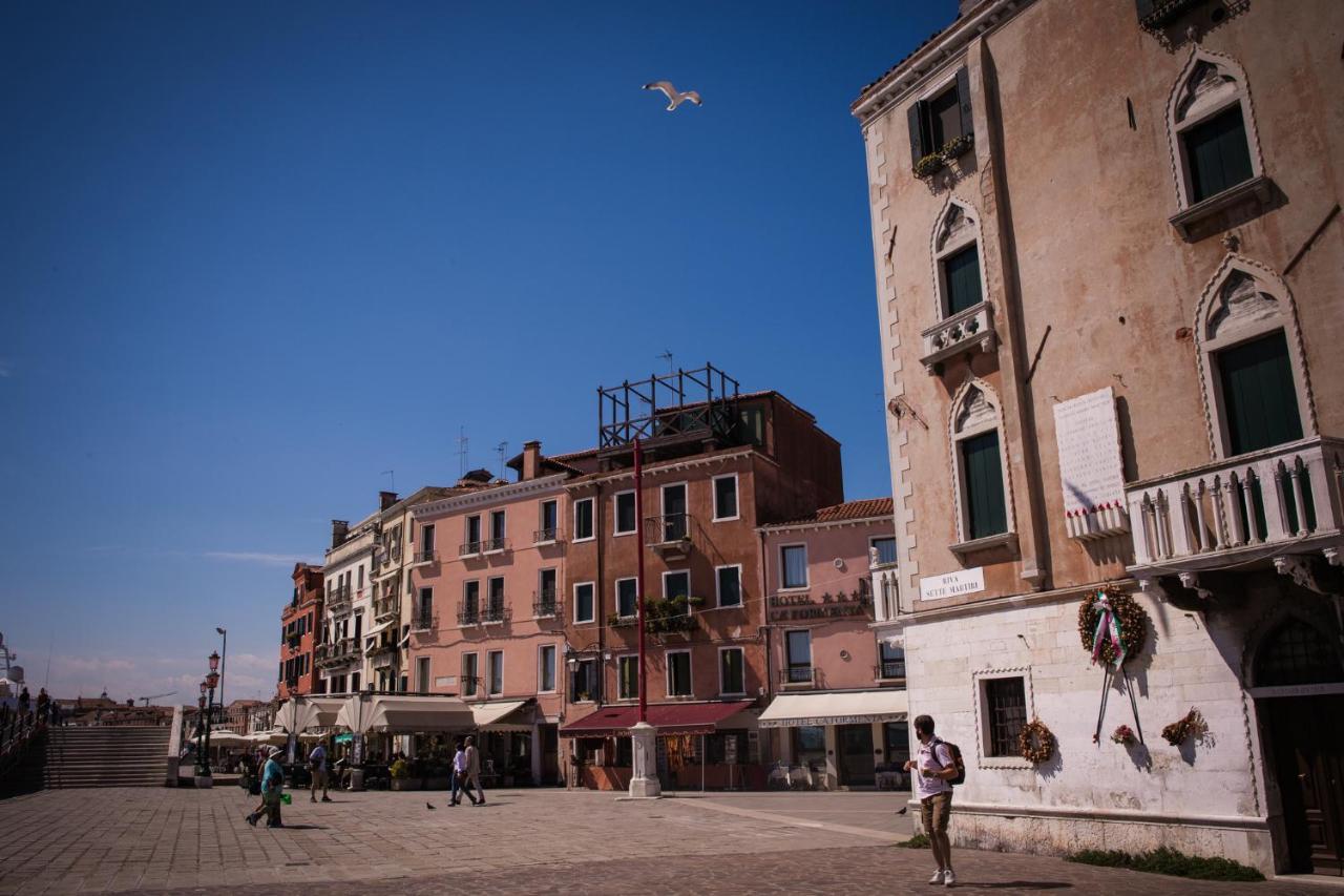 Biennale Bianco & Rosso * Venecia